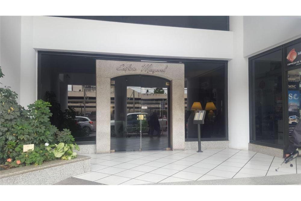 Departamento En Microcentro Con Cochera 萨尔塔 外观 照片